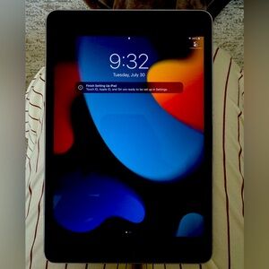 Apple Ipad Mini 4 65gb Used- Great Condition